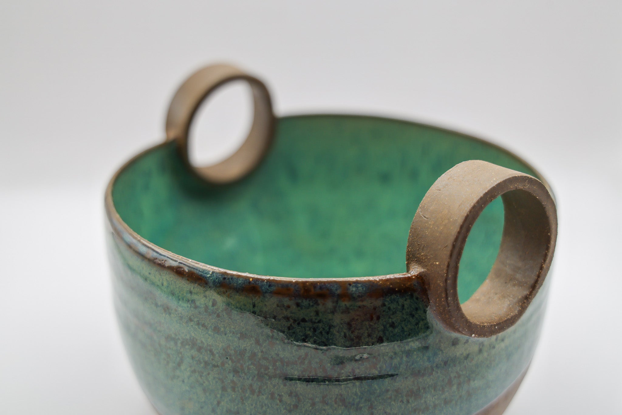 Deep Bowls with Round Handles